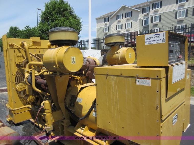 image for item K7899 2000 Caterpillar 3412 SR4B generator