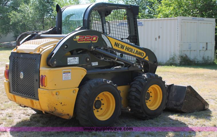image for item K8796 2012 New Holland L220 skid steer