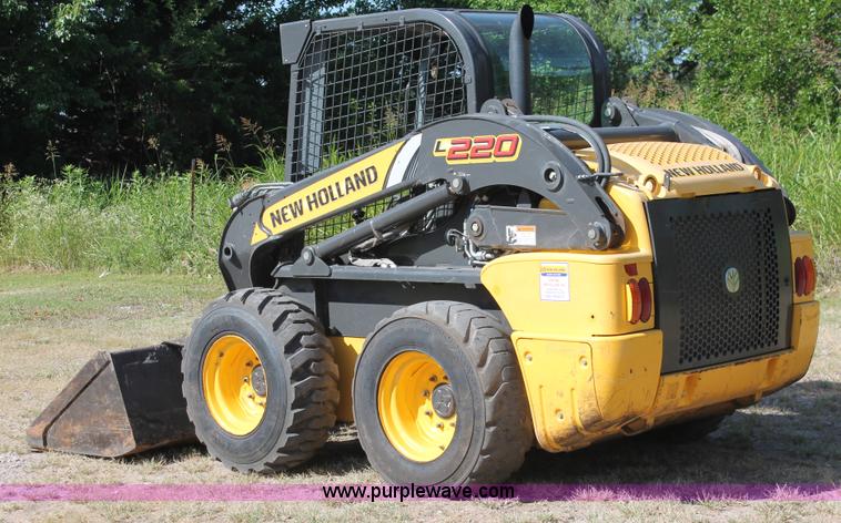 image for item K8796 2012 New Holland L220 skid steer