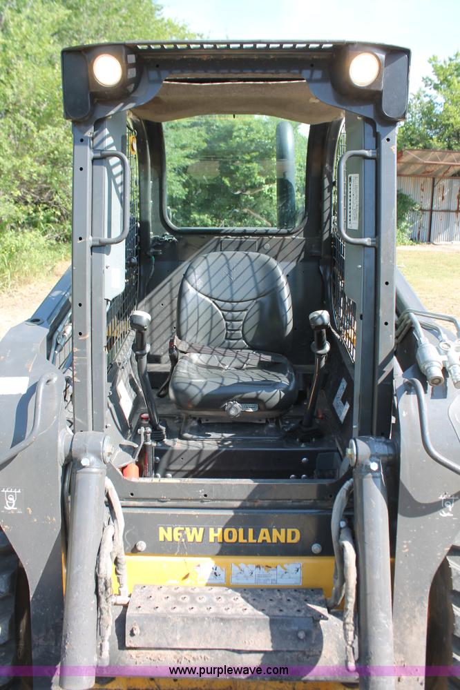 image for item K8796 2012 New Holland L220 skid steer