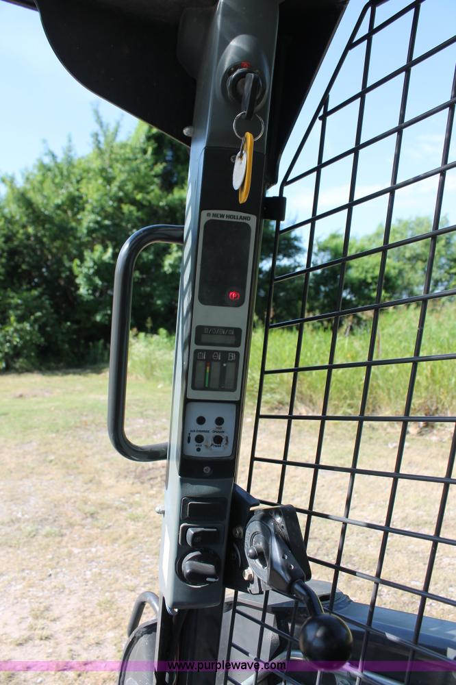 image for item K8796 2012 New Holland L220 skid steer