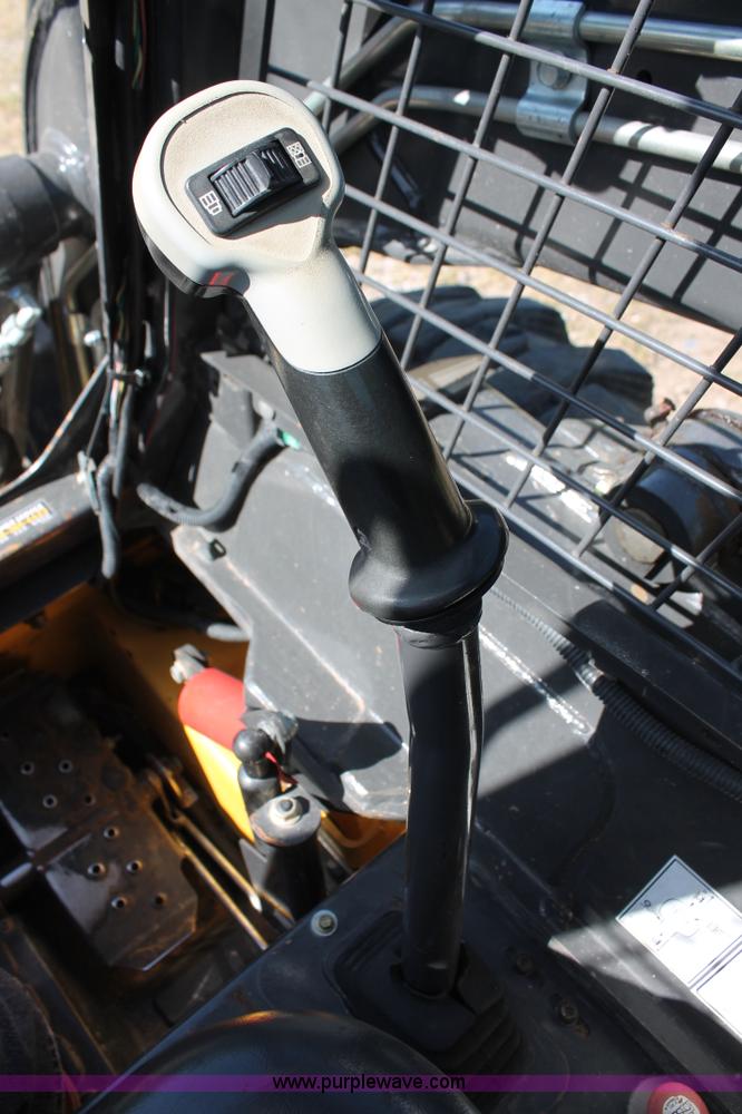 image for item K8796 2012 New Holland L220 skid steer