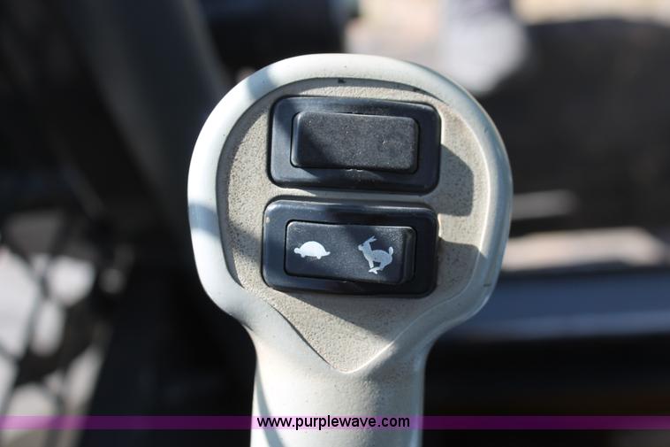 image for item K8796 2012 New Holland L220 skid steer