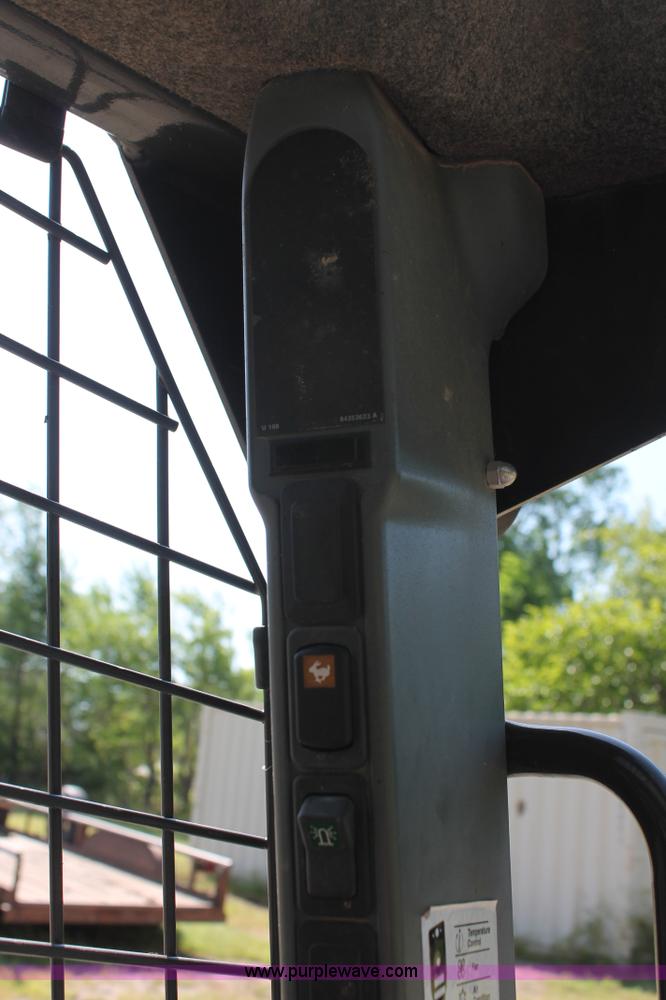 image for item K8796 2012 New Holland L220 skid steer