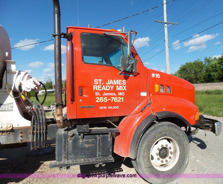 image for item L2018 2000 Sterling L8513 mixer truck