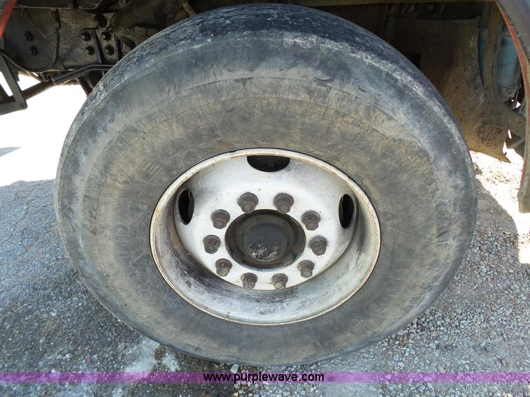 image for item L2018 2000 Sterling L8513 mixer truck