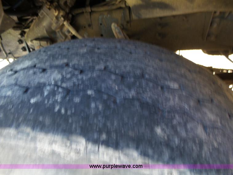 image for item L2018 2000 Sterling L8513 mixer truck