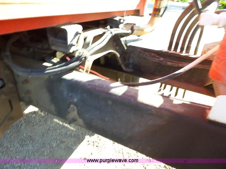 image for item L2018 2000 Sterling L8513 mixer truck