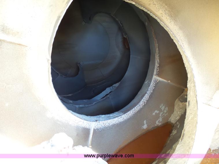 image for item L2018 2000 Sterling L8513 mixer truck