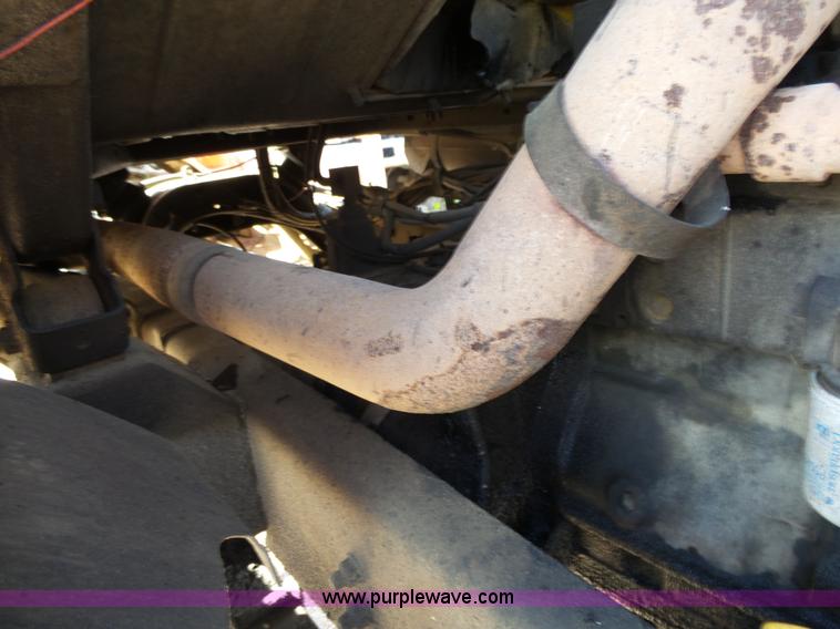 image for item L2018 2000 Sterling L8513 mixer truck