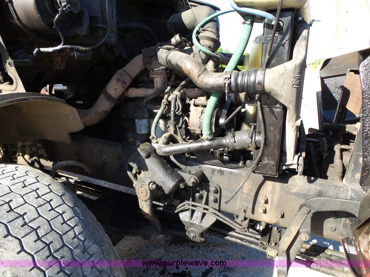 image for item L2018 2000 Sterling L8513 mixer truck