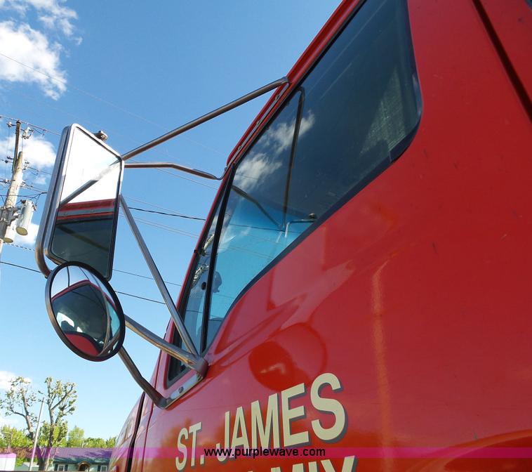 image for item L2018 2000 Sterling L8513 mixer truck