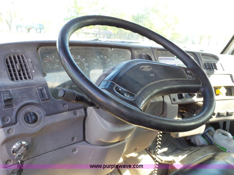 image for item L2018 2000 Sterling L8513 mixer truck