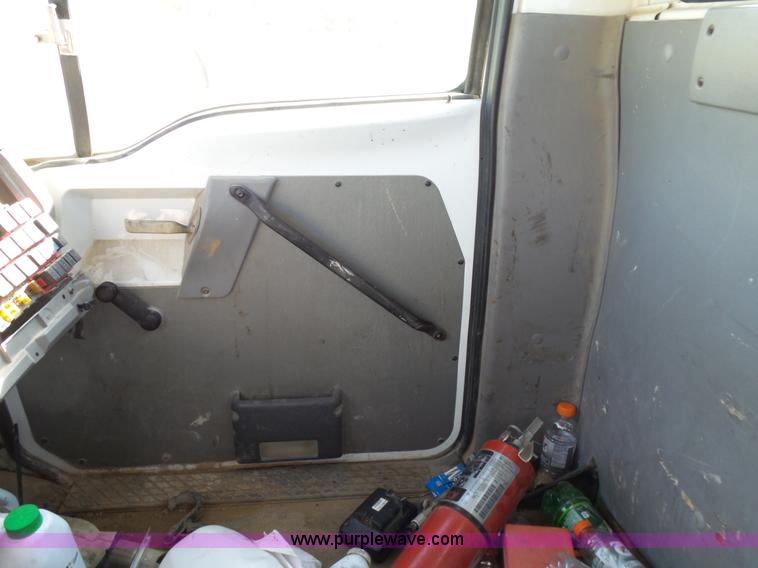 image for item L2018 2000 Sterling L8513 mixer truck