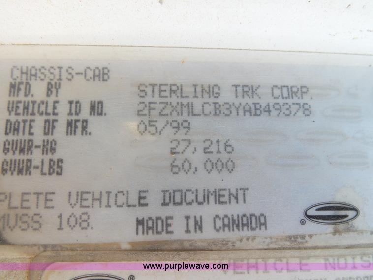 image for item L2018 2000 Sterling L8513 mixer truck