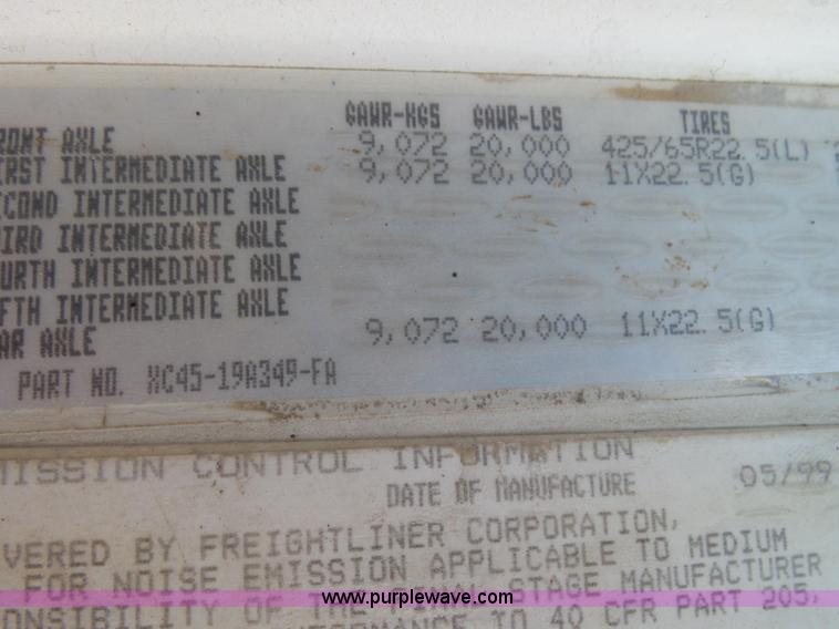 image for item L2018 2000 Sterling L8513 mixer truck