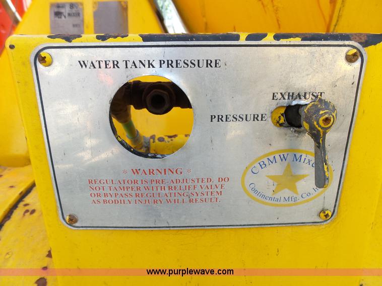 image for item L2019 1989 Ford LT8000 mixer truck