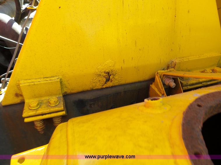 image for item L2019 1989 Ford LT8000 mixer truck