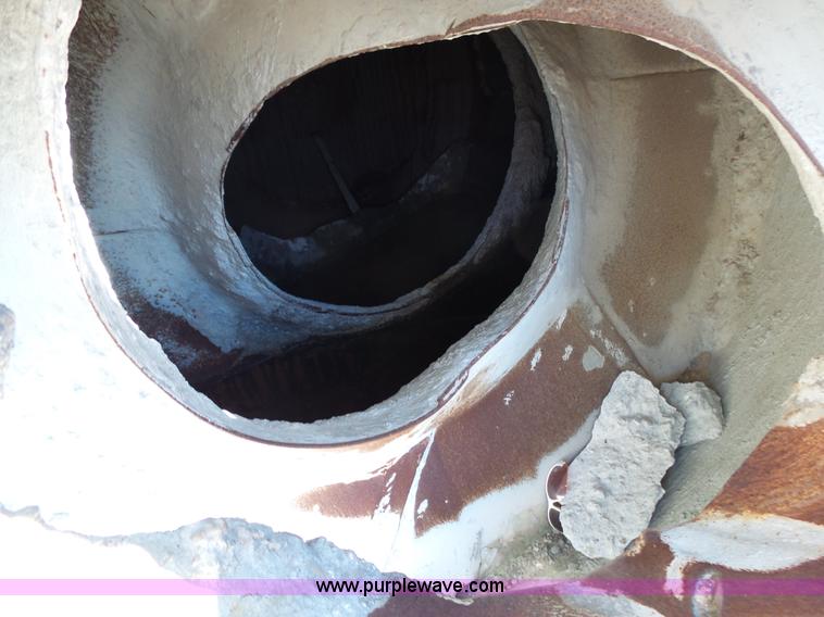 image for item L2019 1989 Ford LT8000 mixer truck