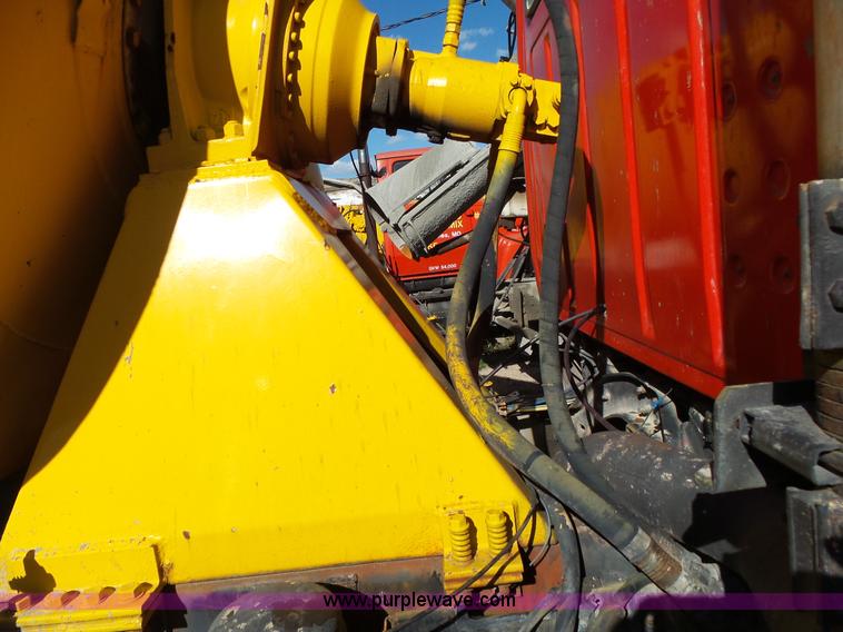 image for item L2019 1989 Ford LT8000 mixer truck