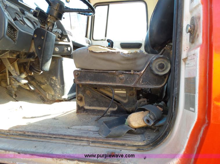 image for item L2019 1989 Ford LT8000 mixer truck