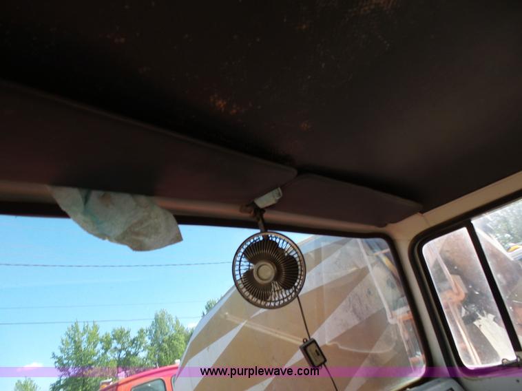 image for item L2019 1989 Ford LT8000 mixer truck