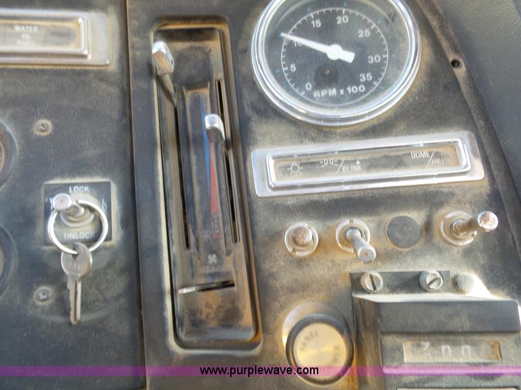 image for item L2019 1989 Ford LT8000 mixer truck