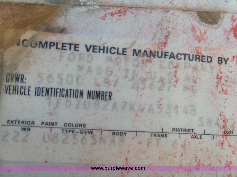 image for item L2019 1989 Ford LT8000 mixer truck