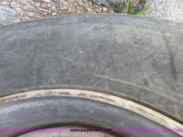 image for item L2020 1995 Ford LT9000 mixer truck