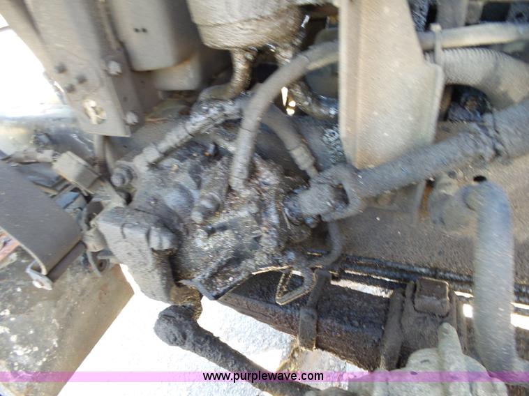 image for item L2020 1995 Ford LT9000 mixer truck
