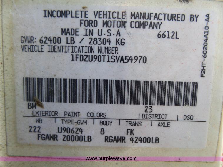 image for item L2020 1995 Ford LT9000 mixer truck