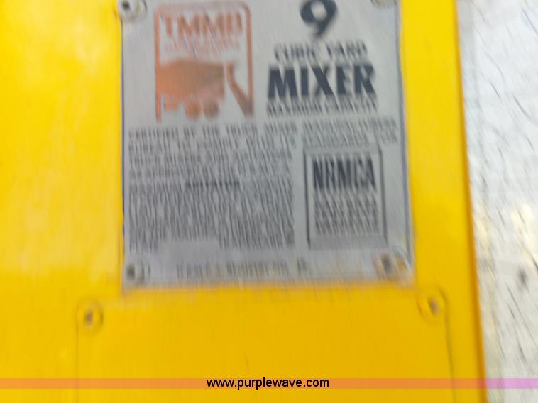 image for item L2021 1994 Ford LT8000 mixer truck