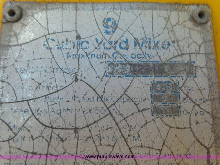 image for item L2021 1994 Ford LT8000 mixer truck