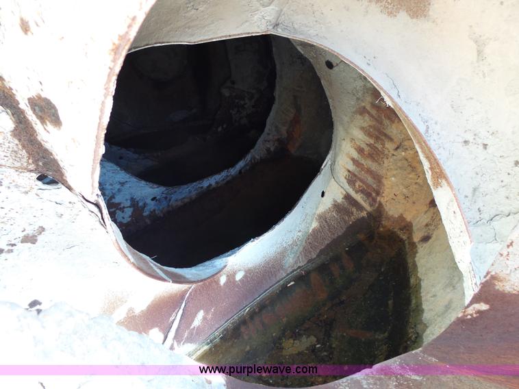 image for item L2021 1994 Ford LT8000 mixer truck