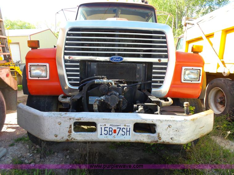 image for item L2021 1994 Ford LT8000 mixer truck