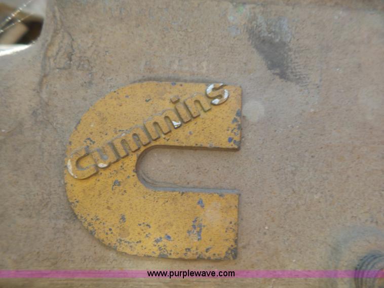 image for item L2021 1994 Ford LT8000 mixer truck