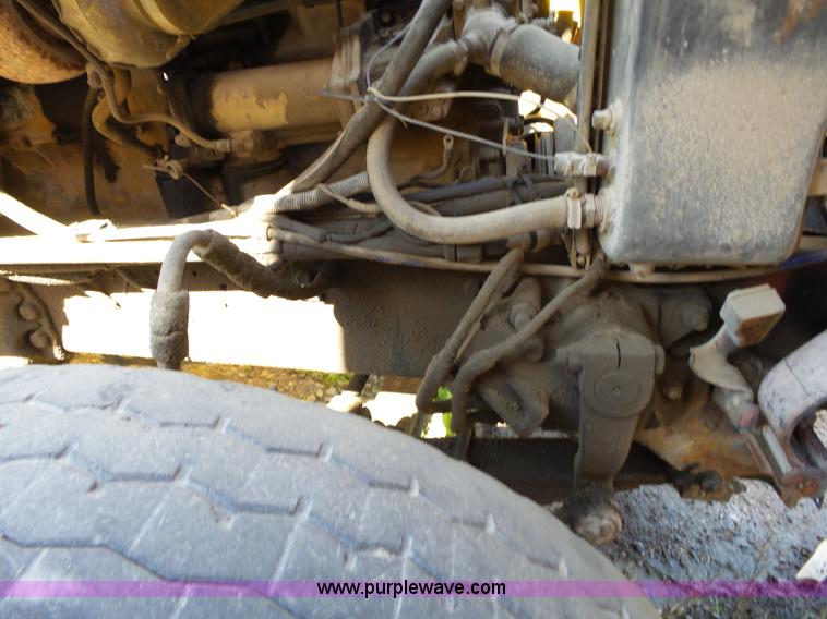 image for item L2021 1994 Ford LT8000 mixer truck