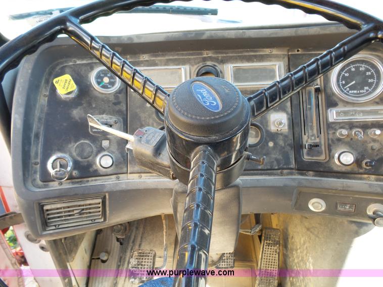 image for item L2021 1994 Ford LT8000 mixer truck