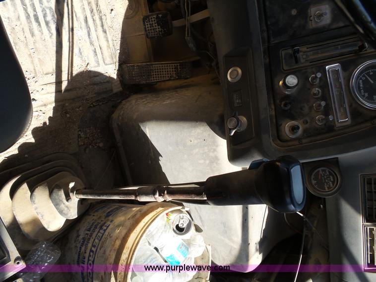 image for item L2021 1994 Ford LT8000 mixer truck