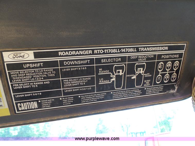 image for item L2021 1994 Ford LT8000 mixer truck