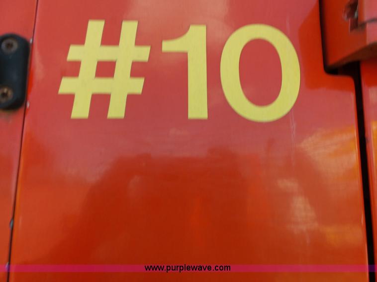 image for item L2021 1994 Ford LT8000 mixer truck