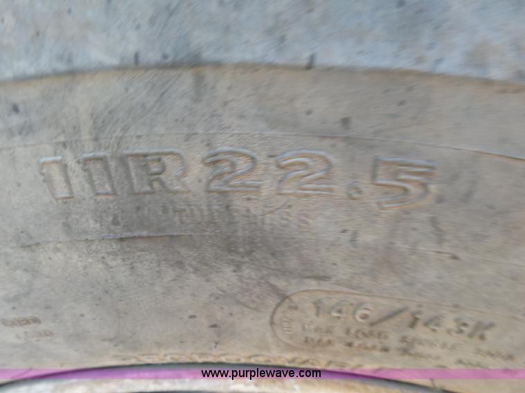 image for item L2023 1995 Ford LT9000 mixer truck