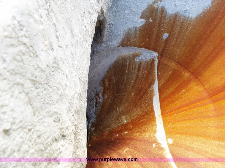 image for item L2023 1995 Ford LT9000 mixer truck