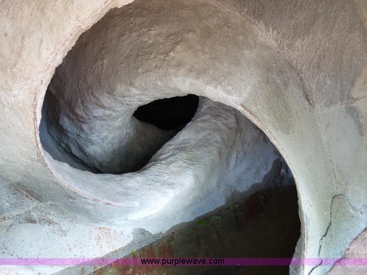 image for item L2023 1995 Ford LT9000 mixer truck