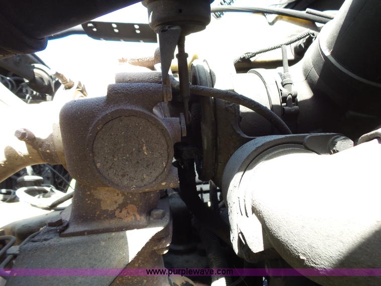 image for item L2023 1995 Ford LT9000 mixer truck