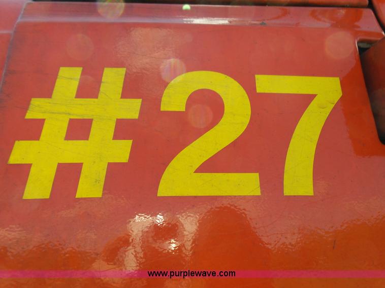 image for item L2023 1995 Ford LT9000 mixer truck