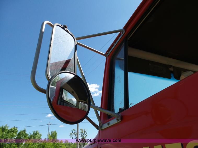 image for item L2024 1994 Ford LT8000 mixer truck