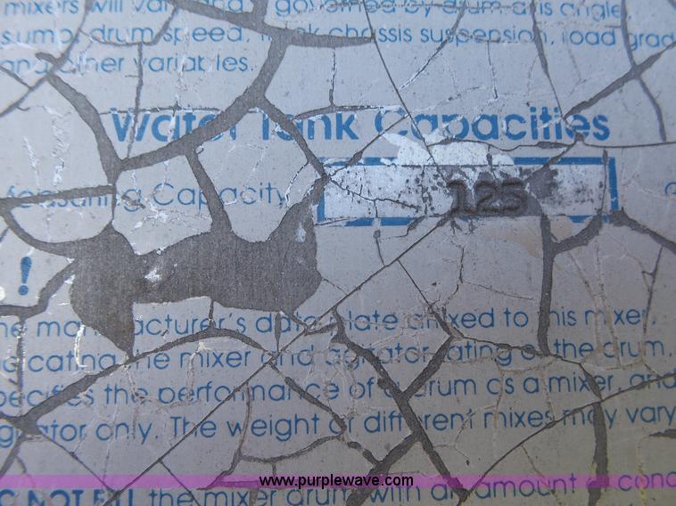 image for item L2024 1994 Ford LT8000 mixer truck