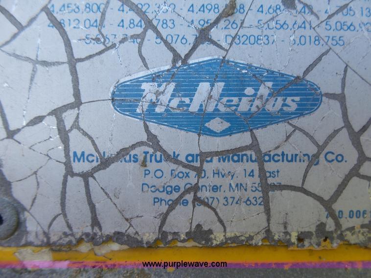 image for item L2024 1994 Ford LT8000 mixer truck