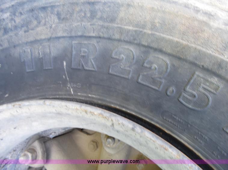 image for item L2024 1994 Ford LT8000 mixer truck